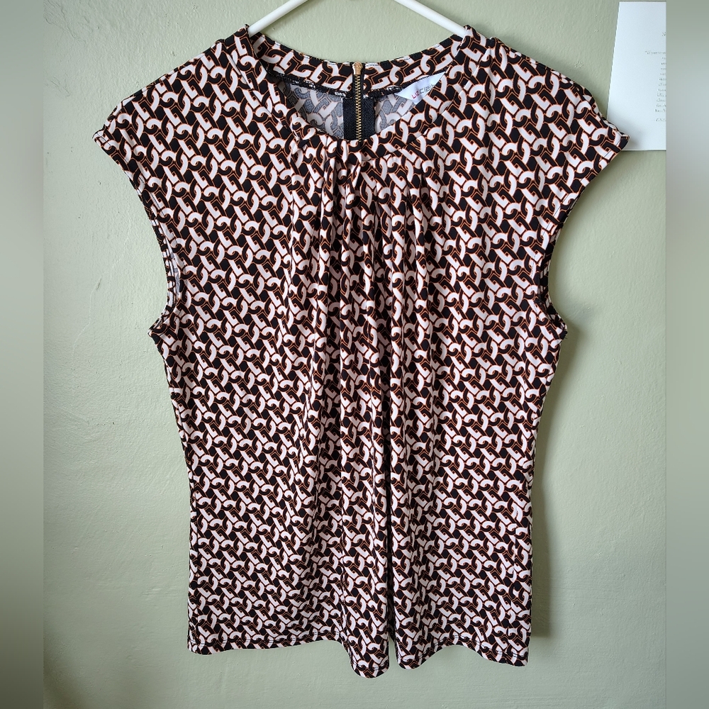 *Like New* Liz Claiborne Women's Medium Sleeveless Patterned Blouse